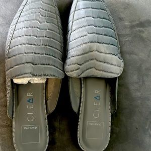 Grey mules